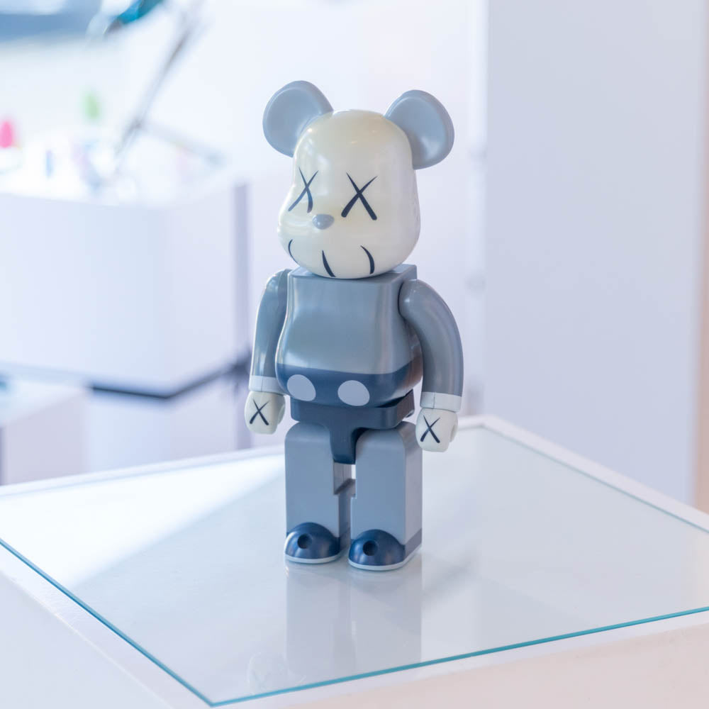 Bearbrick 400% Grey (B@0000F400)