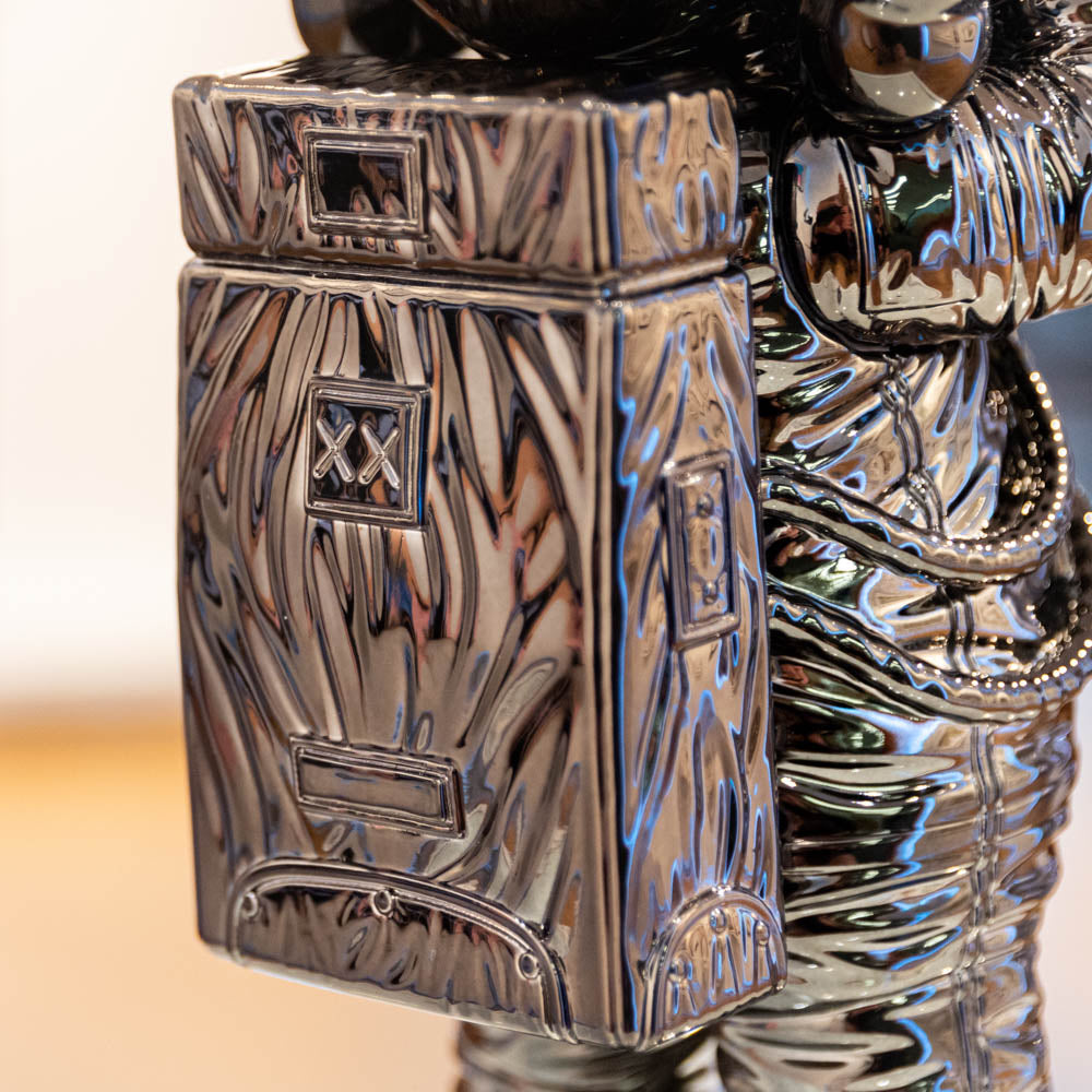 Holiday Space (Black) 2020