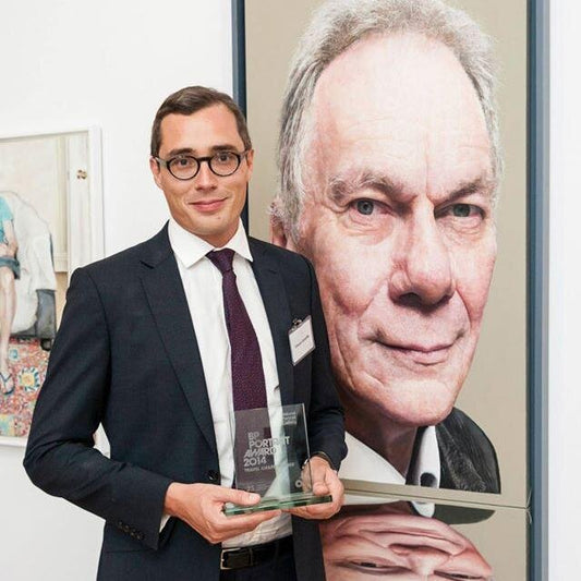 Edward Sutcliffe wins BP Travel Award with a painting of our very own John Myatt!