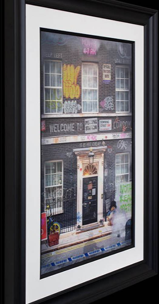 Closed-Downing Street - Lenticular