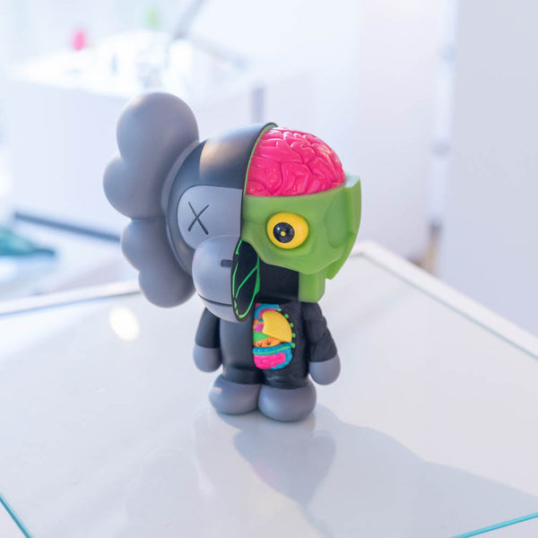 KAWS Bape Dissected Baby Milo未開封 3個セット BAPE x KAWS x Baby Milo Slaughter Dissected Pink Hoodie Zip Up | eBay