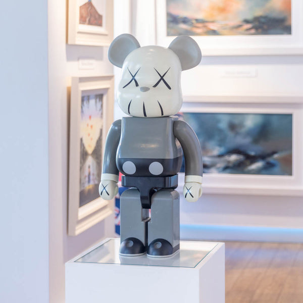 KAWS-Bearbrick1000_Grey-