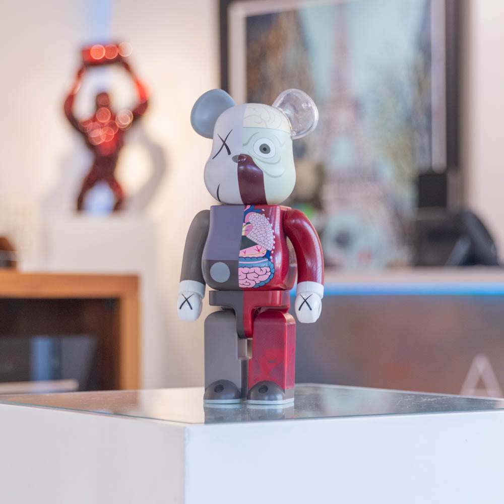 MEDICOM TOY ×KAWS BE@BRICK 400% kaws_-_bearbrick_400_brown-