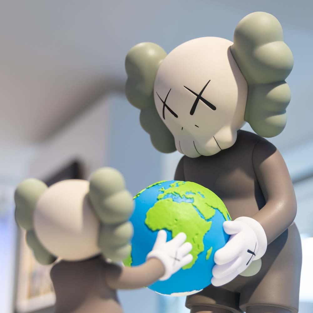 KAWS THE PROMISE カウズ プロミス ブラウン - フィギュア